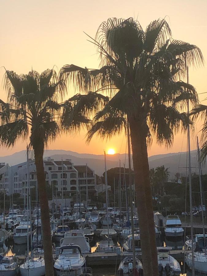 Petit Cocon Magnifique Vue Sur Marina Dans Le Golfe De Saint Tropez Apartman Cogolin Kültér fotó